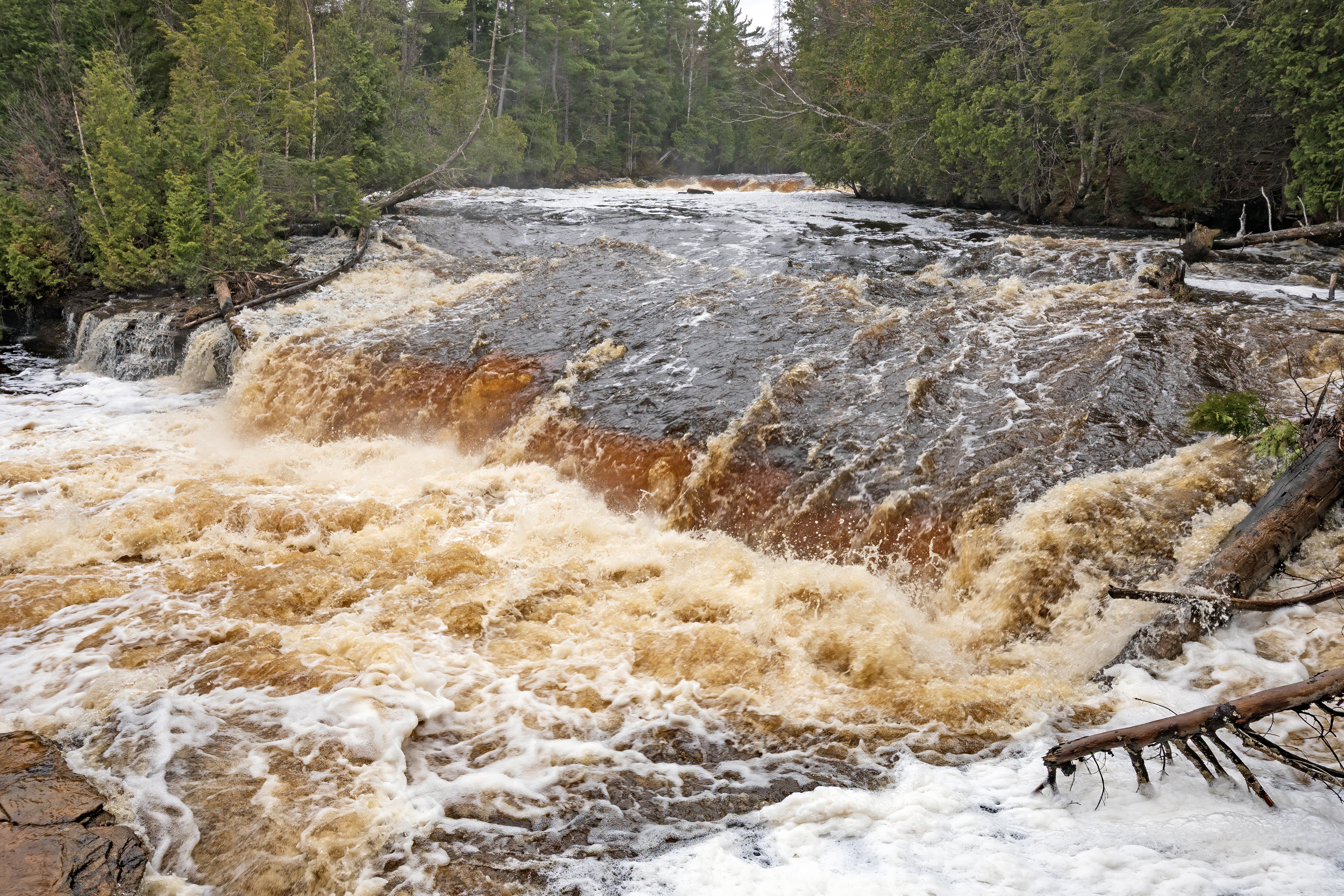 Flash Flood Threat Hits Thousands Amid Dam Release: 'Move to Higher Ground'