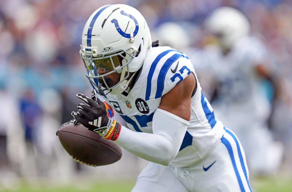 Cowboys Urged to Flip Draft Pick for Pro Bowl CB