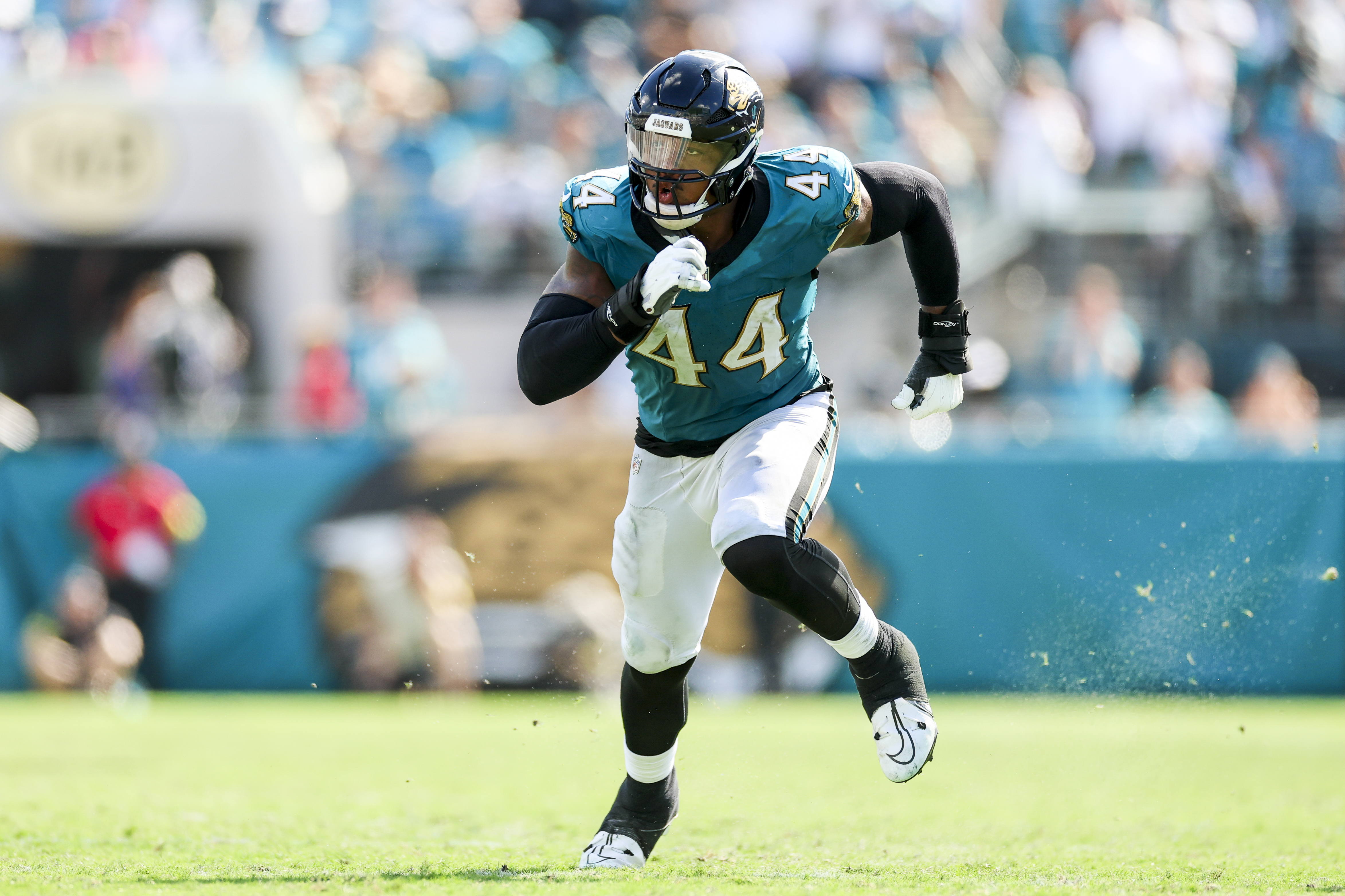 Jaguars Make $110 Million Decision on Former No. 1 Pick