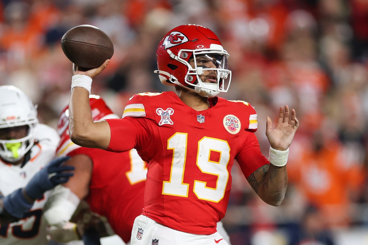 Chiefs QB1 Emerges Amid Patrick Mahomes Uncertainty — And It’s Not Justin Fields