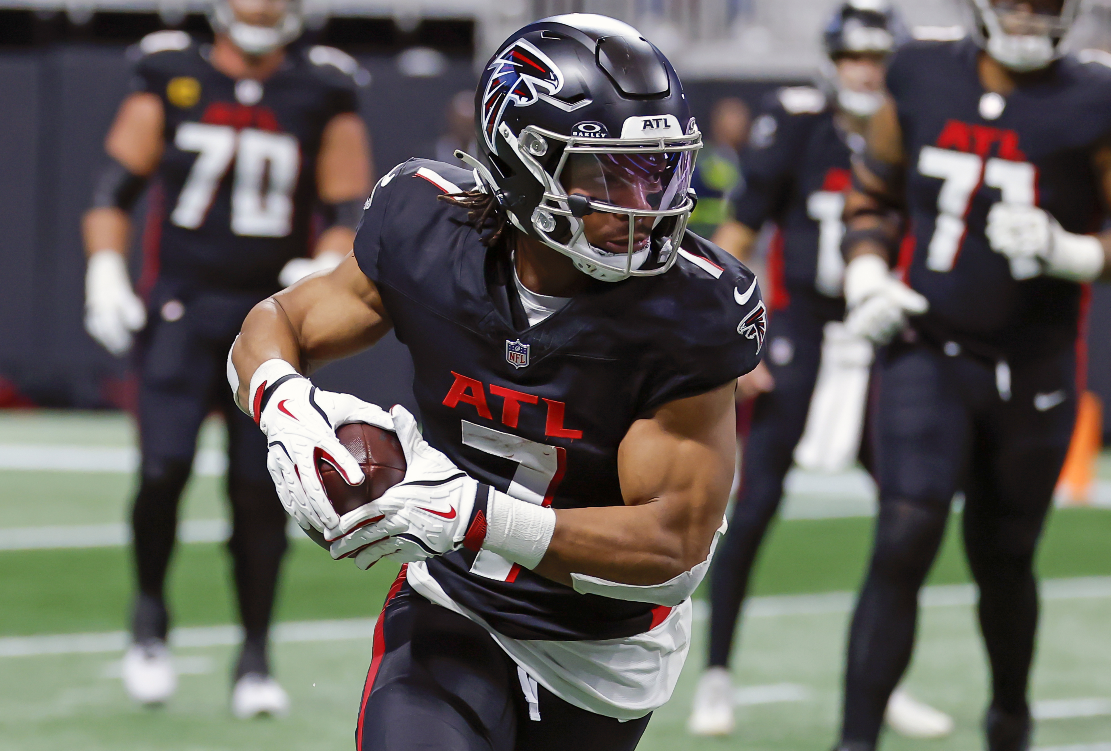 Falcons Make Decision on RB Bijan Robinson’s Contract Status