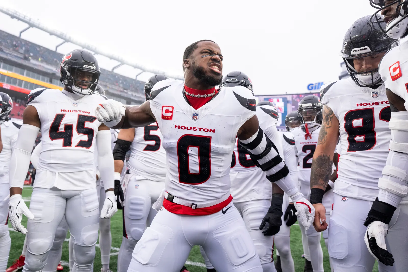 Texans Keep Defensive Core with Azeez Al-Shaair Contract Extension ...