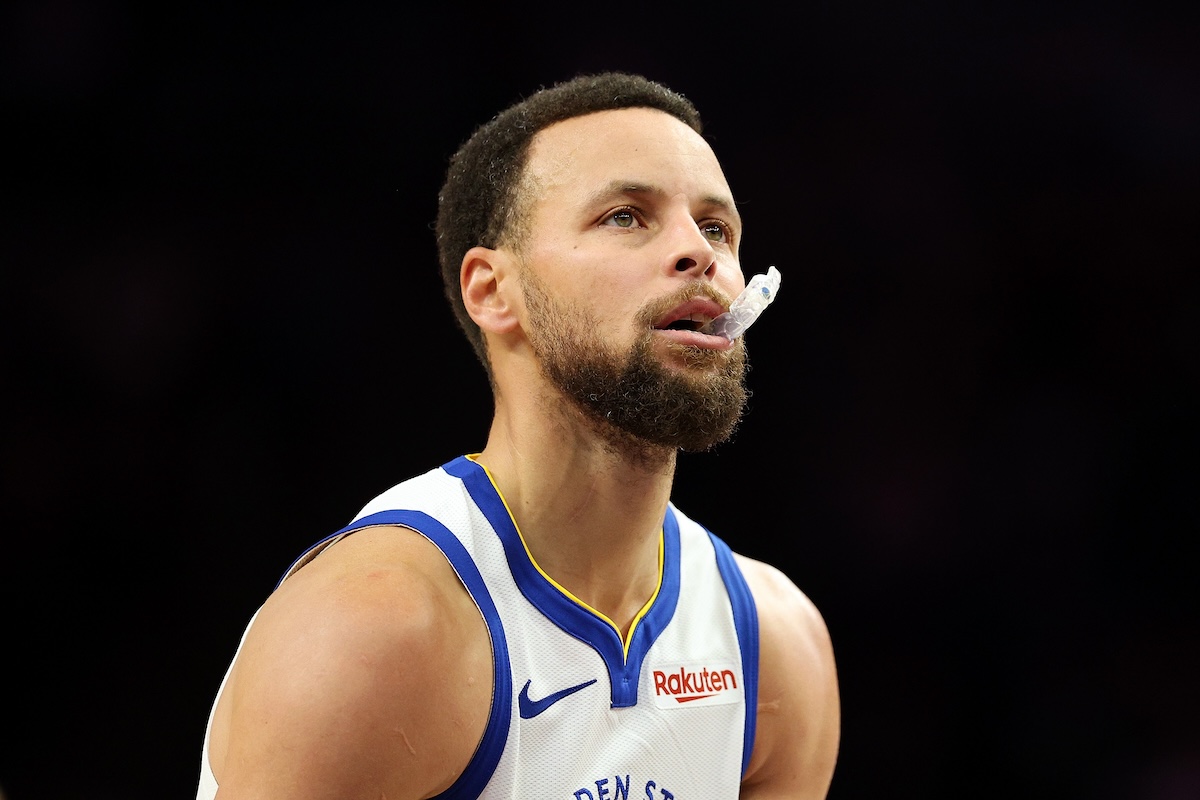 Stephen Curry Injury Update Reveals Return Date for Warriors: Report