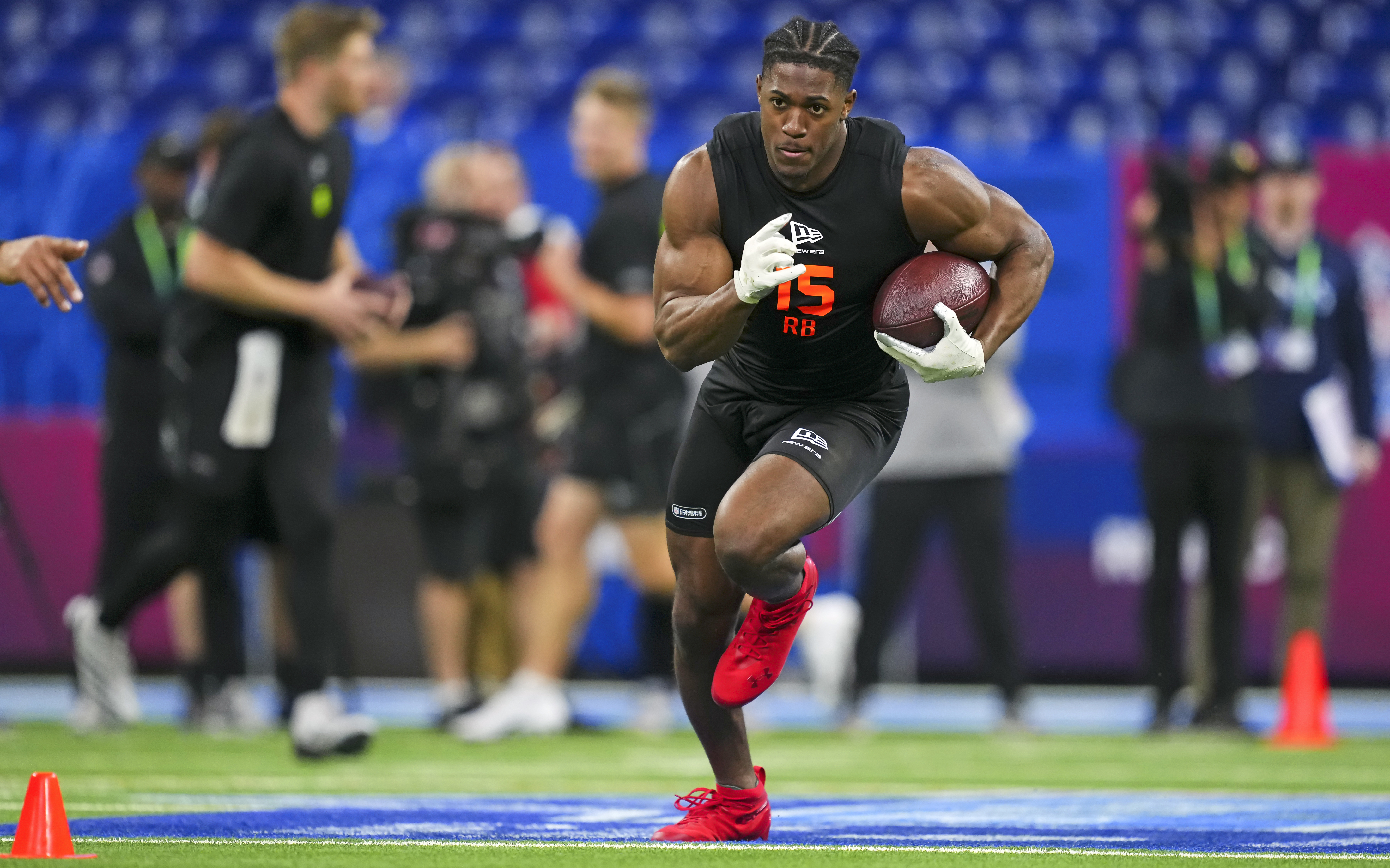 Seahawks Grab ‘Powerful’ Kenneth Walker Replacement in Mel Kiper’s Mock Draft