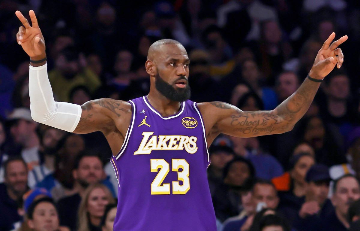 LeBron James Joins Elite NBA Company with 12,000 Assists