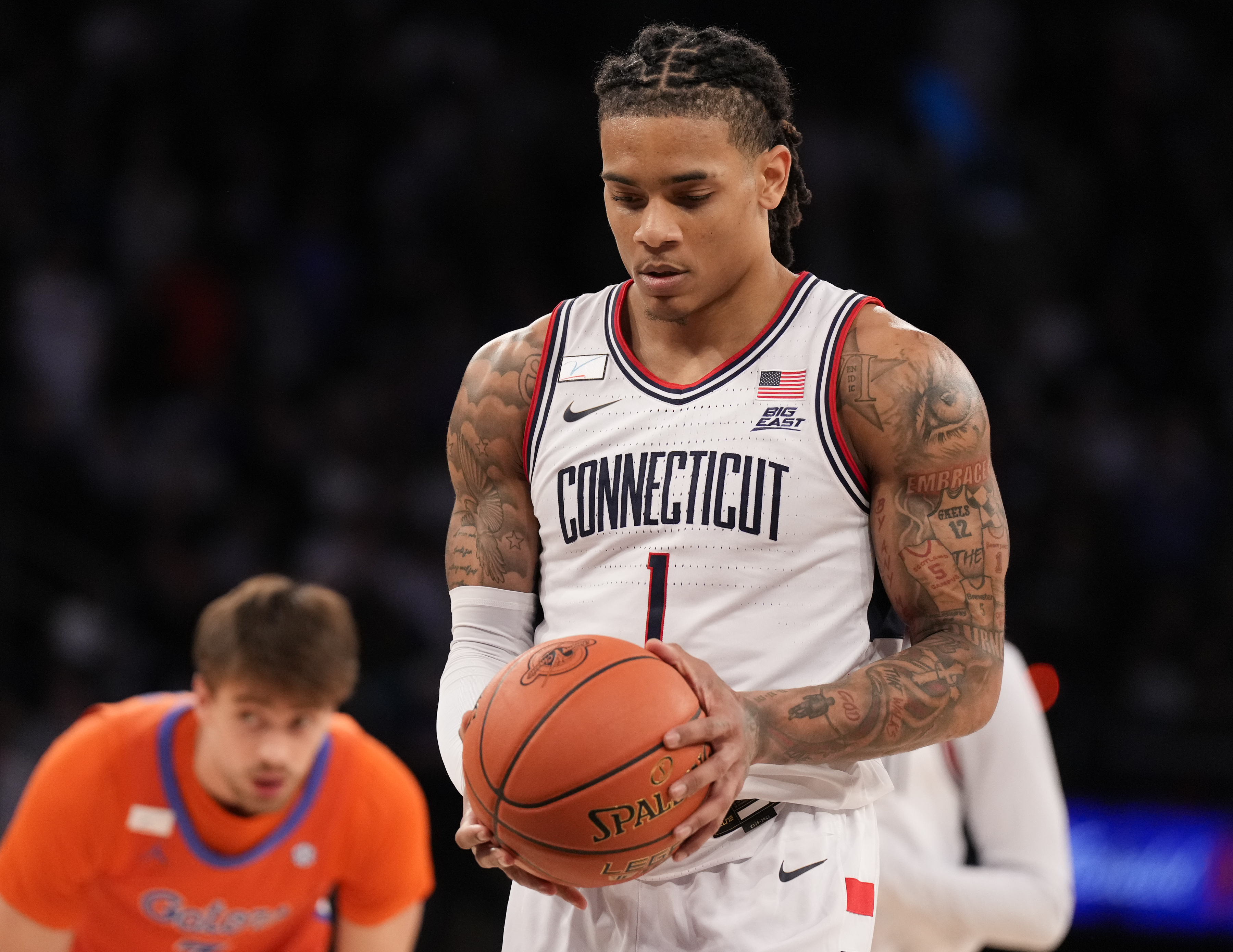 UConn Gets Troubling Solo Ball Update Before Final Four Matchup With Illinois