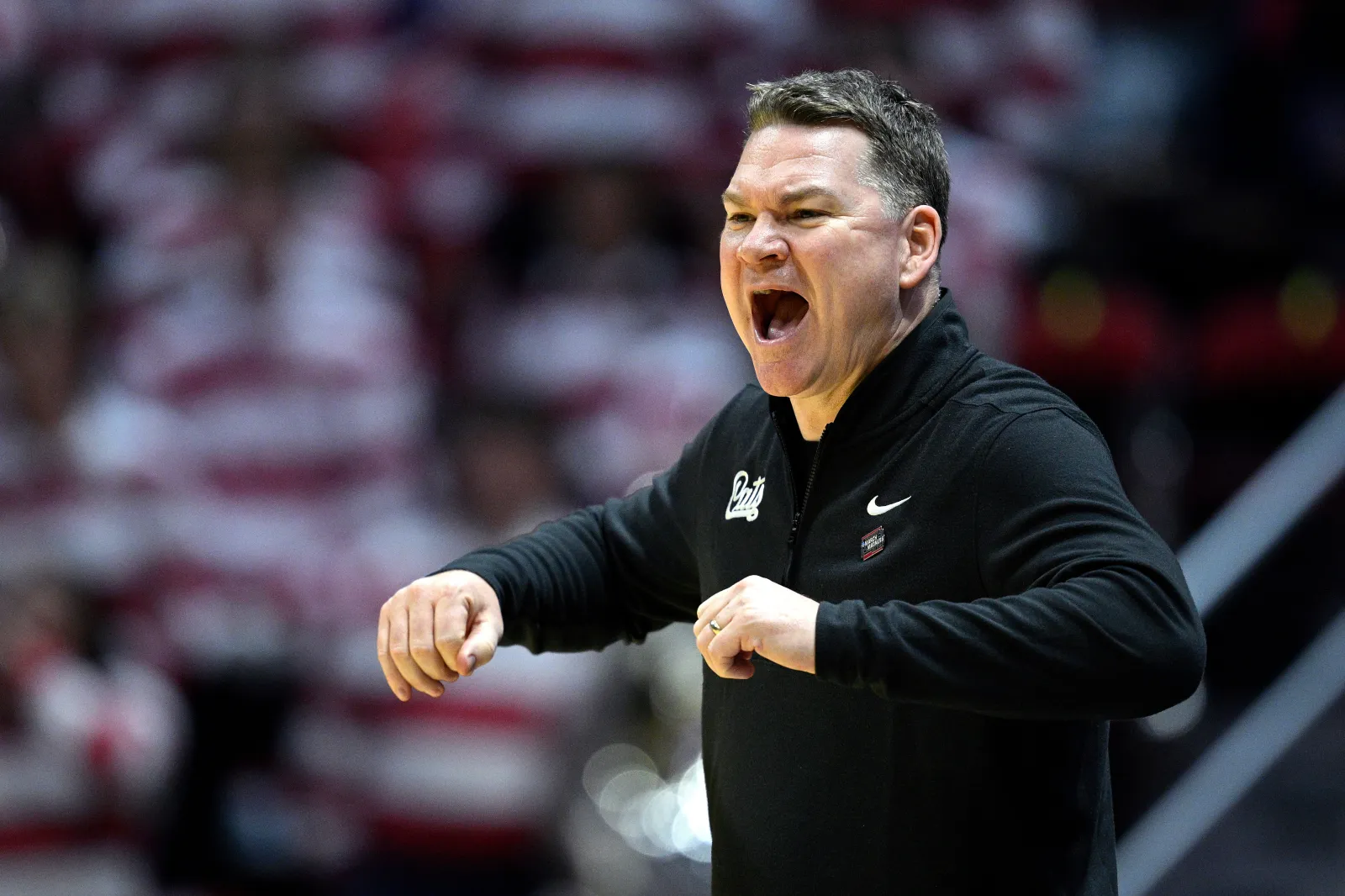 Head coach Tommy Lloyd of the Arizona Wildcats rejected North Carolina.