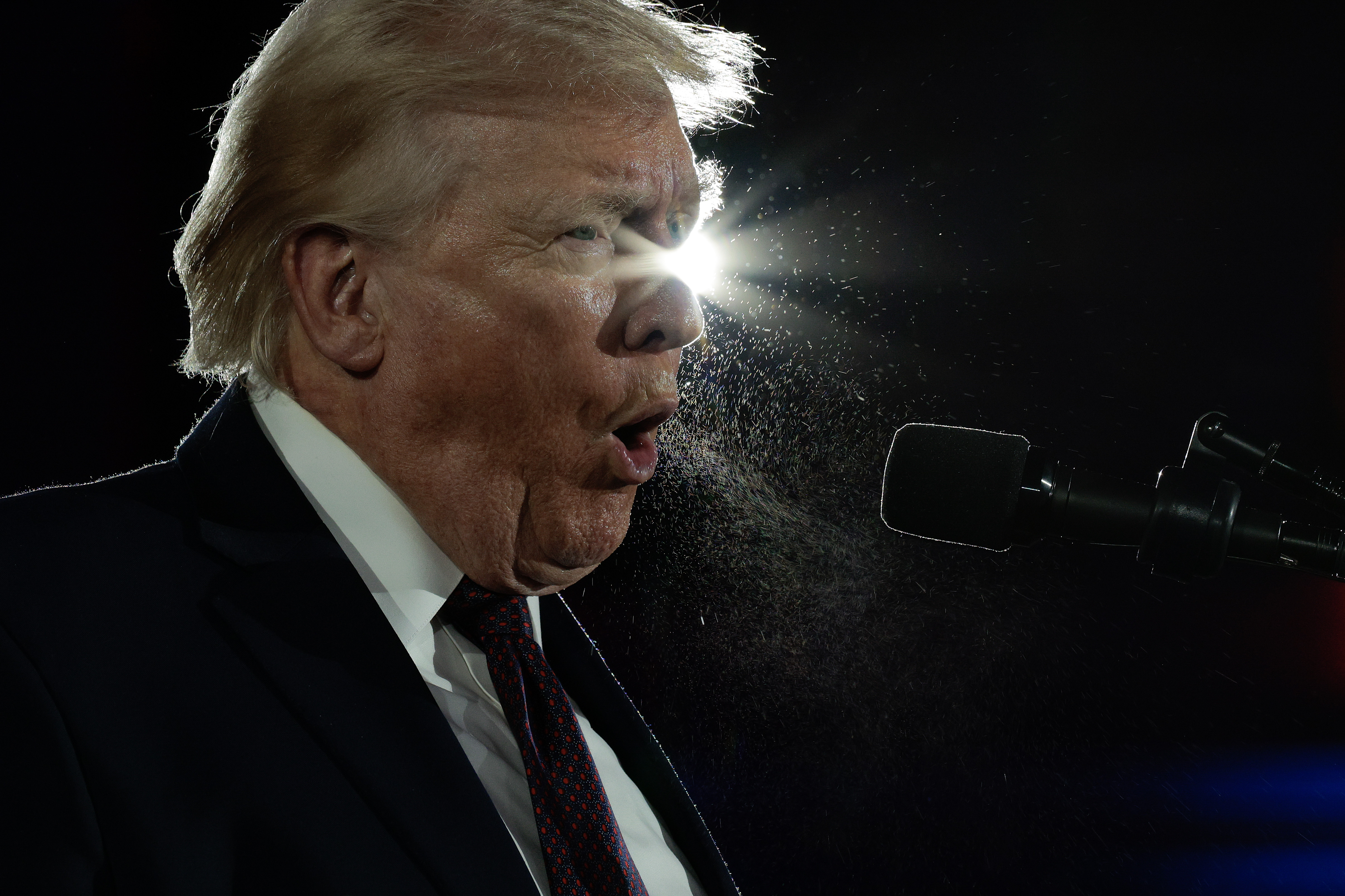 White House Responds to Donald Trump 'Health Crisis' Claims