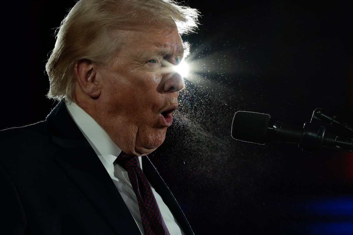 White House responds to Donald Trump "health crisis" claims