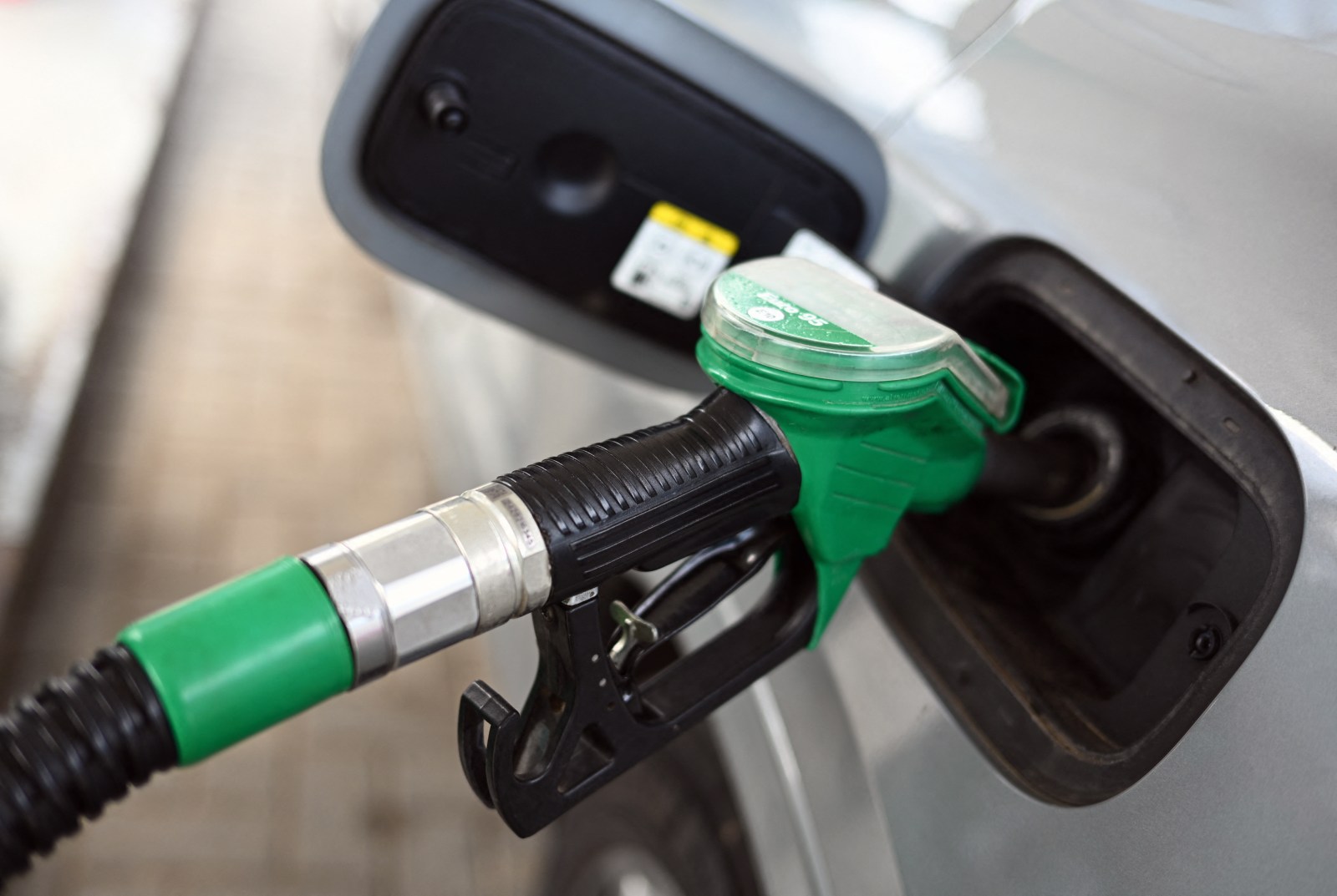 newsweek.com - Suzanne Blake - List of countries rationing fuel as gas prices soar