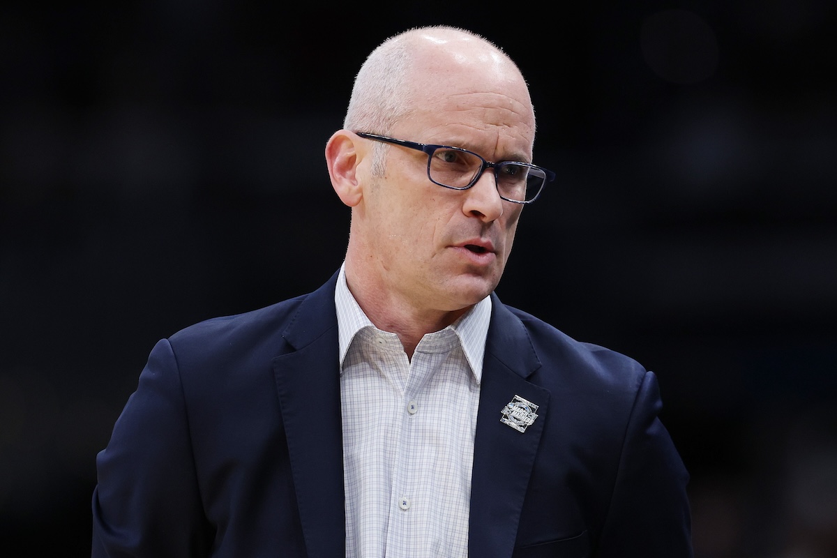 UConn’s Dan Hurley, Michigan's Dusty May rub foreheads before championship