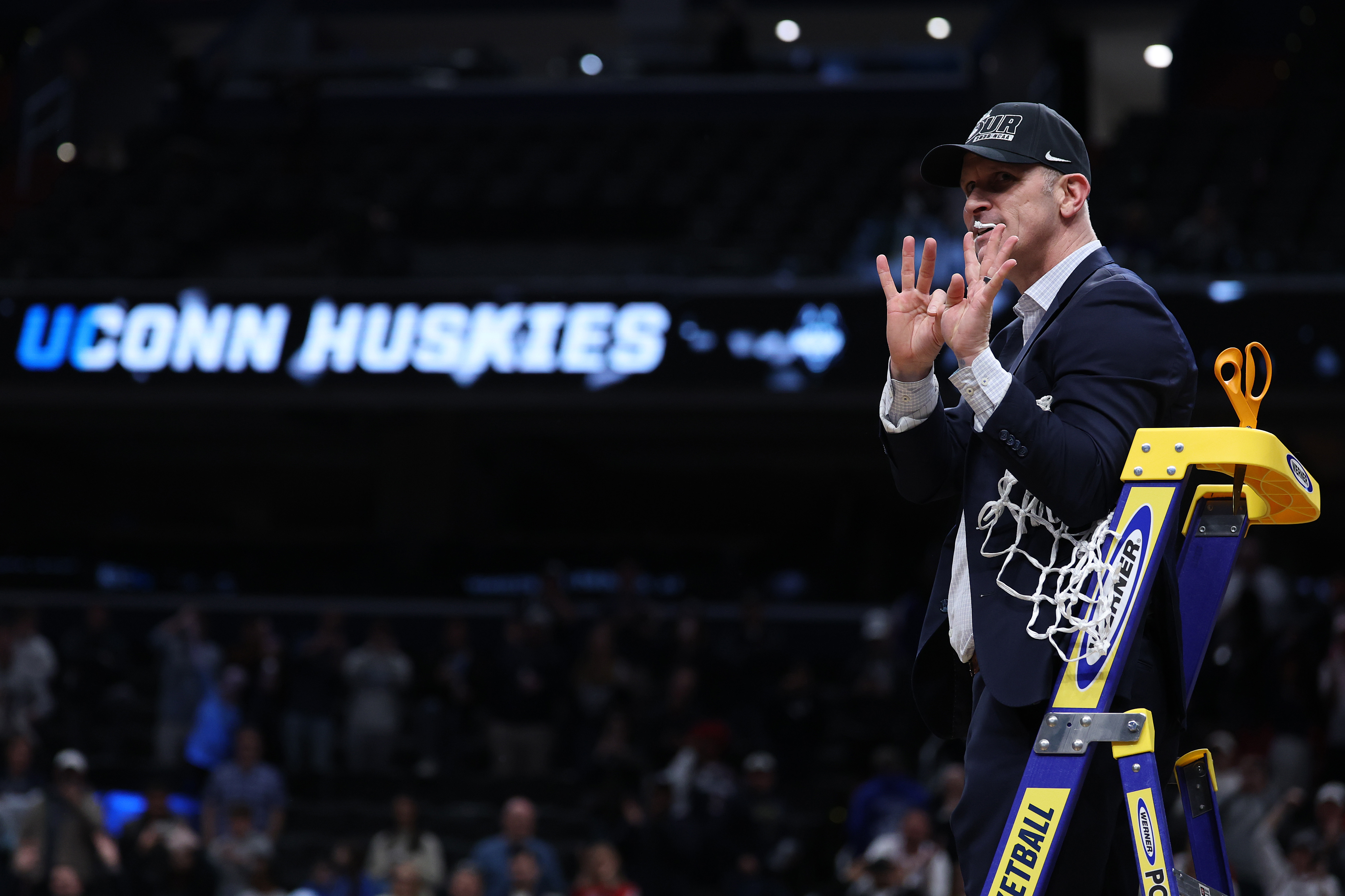 BetMGM Final Four Promo Code NEWSWEEK: Get $1,500 Bonus For UConn-Illinois, Michigan-Arizona