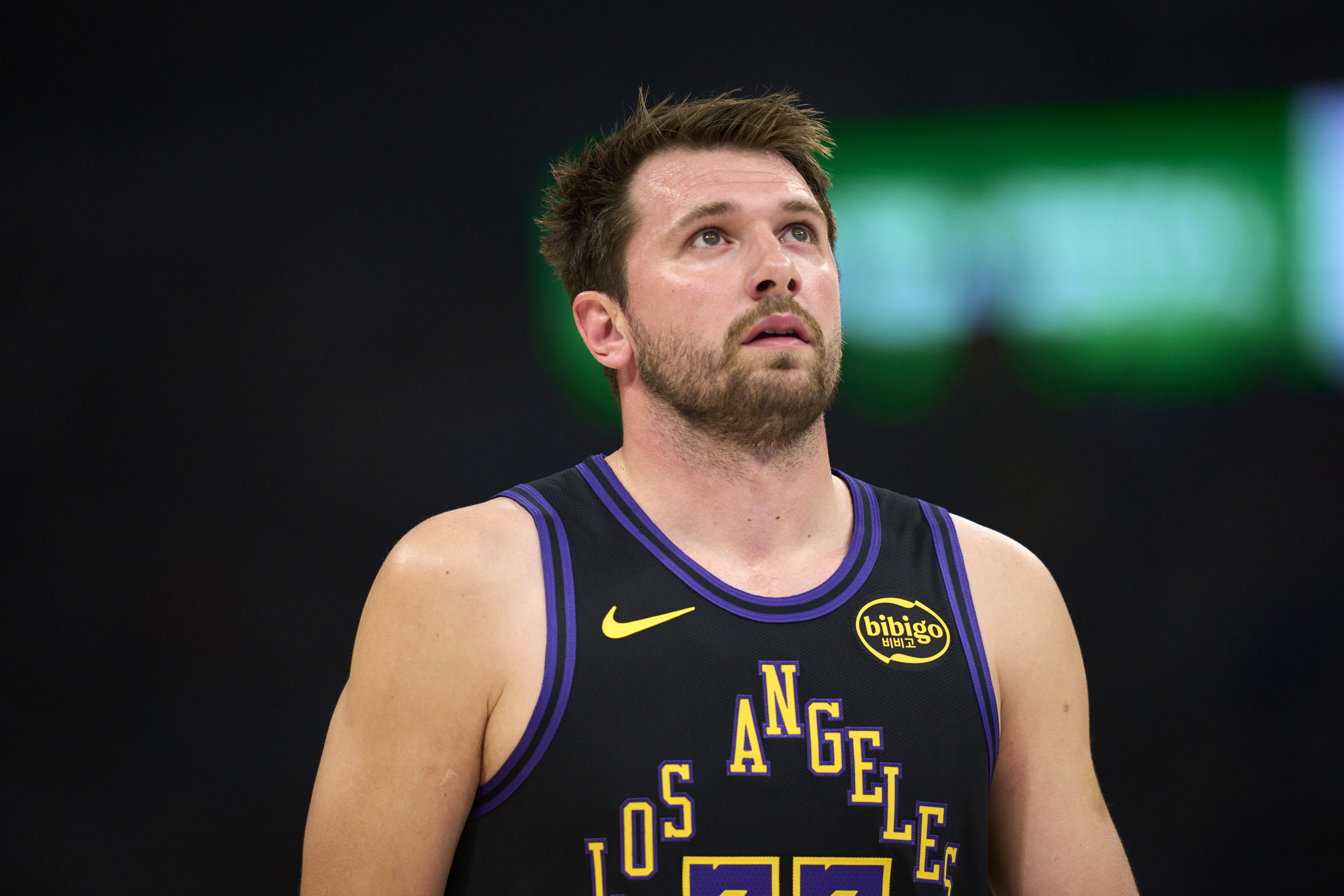 Sports Doctor Reveals Timeline for Luka Doncic’s Potential Playoff Return