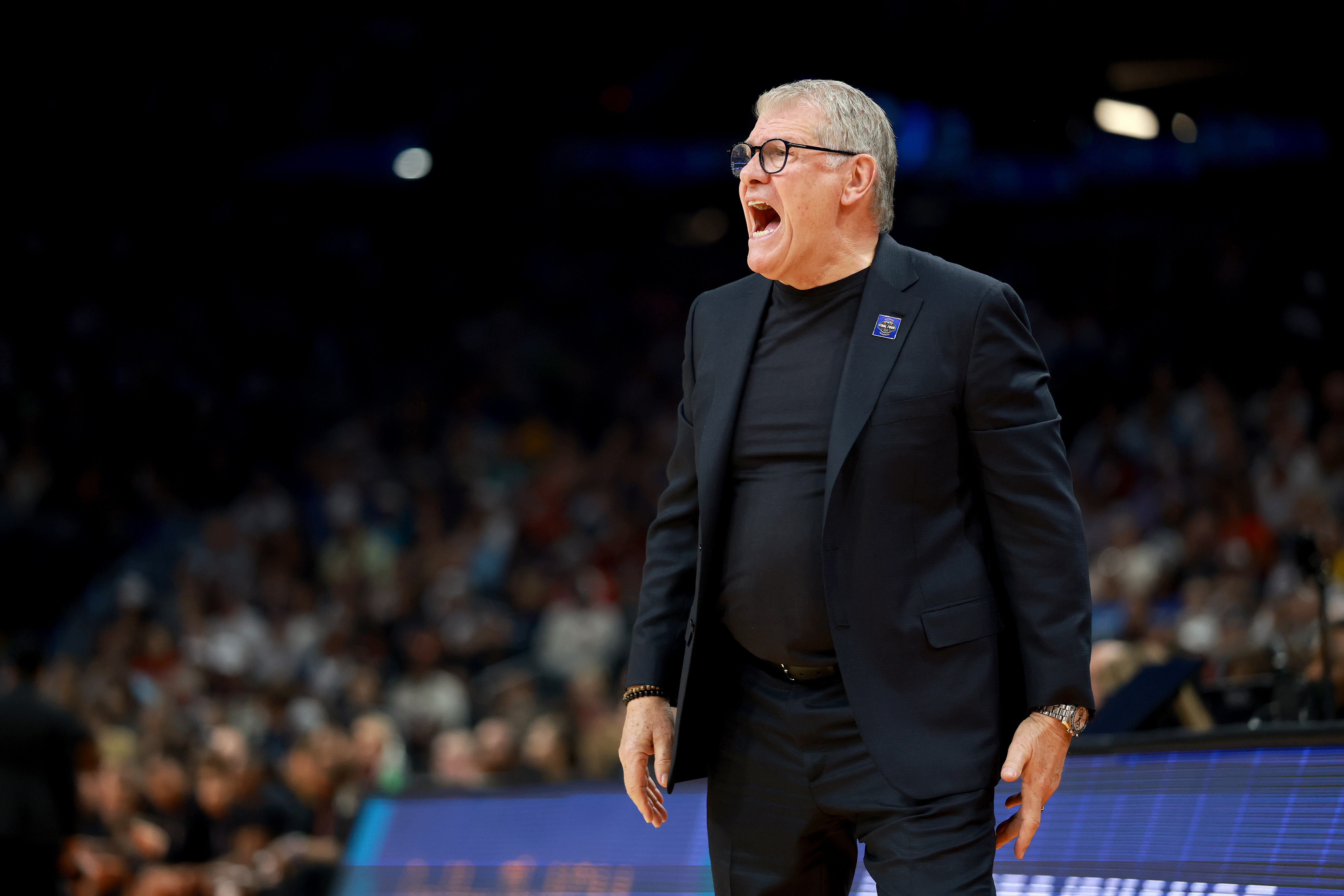 Geno Auriemma Slammed for Lack of Sportsmanship in Loss vs South Carolina