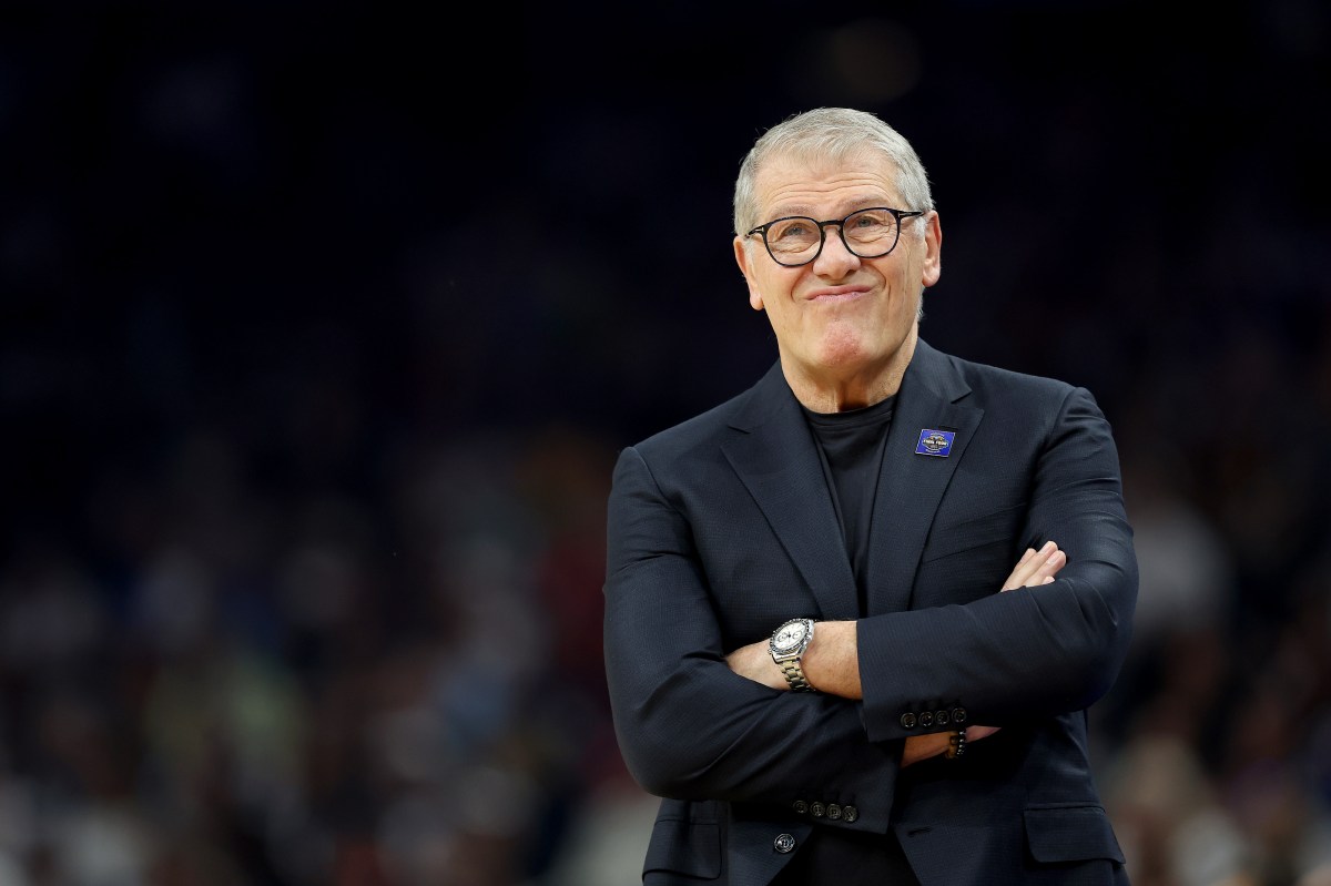 Geno Auriemma's Fiery Call-Out of Dawn Staley Sparks Debate During Final Four