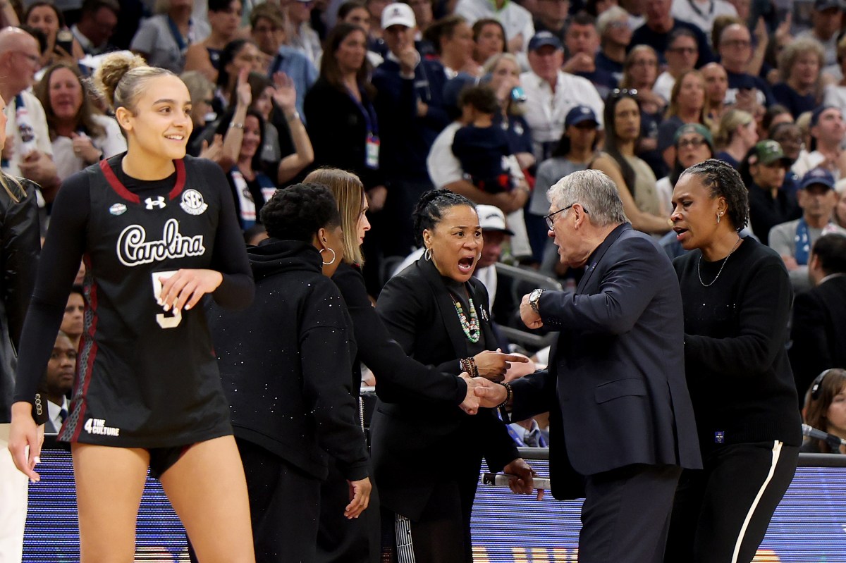 Dawn Staley, Geno Auriemma Physically Separated After South Carolina Beat UConn