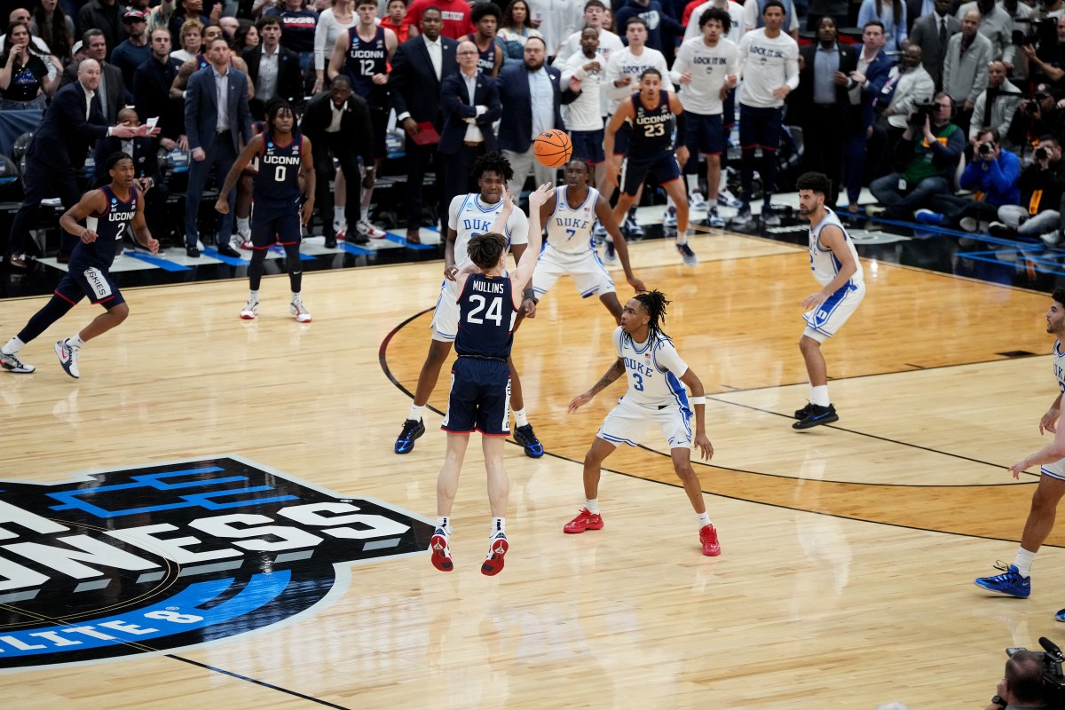 Duke, UConn Set for College Basketball Rematch: Report