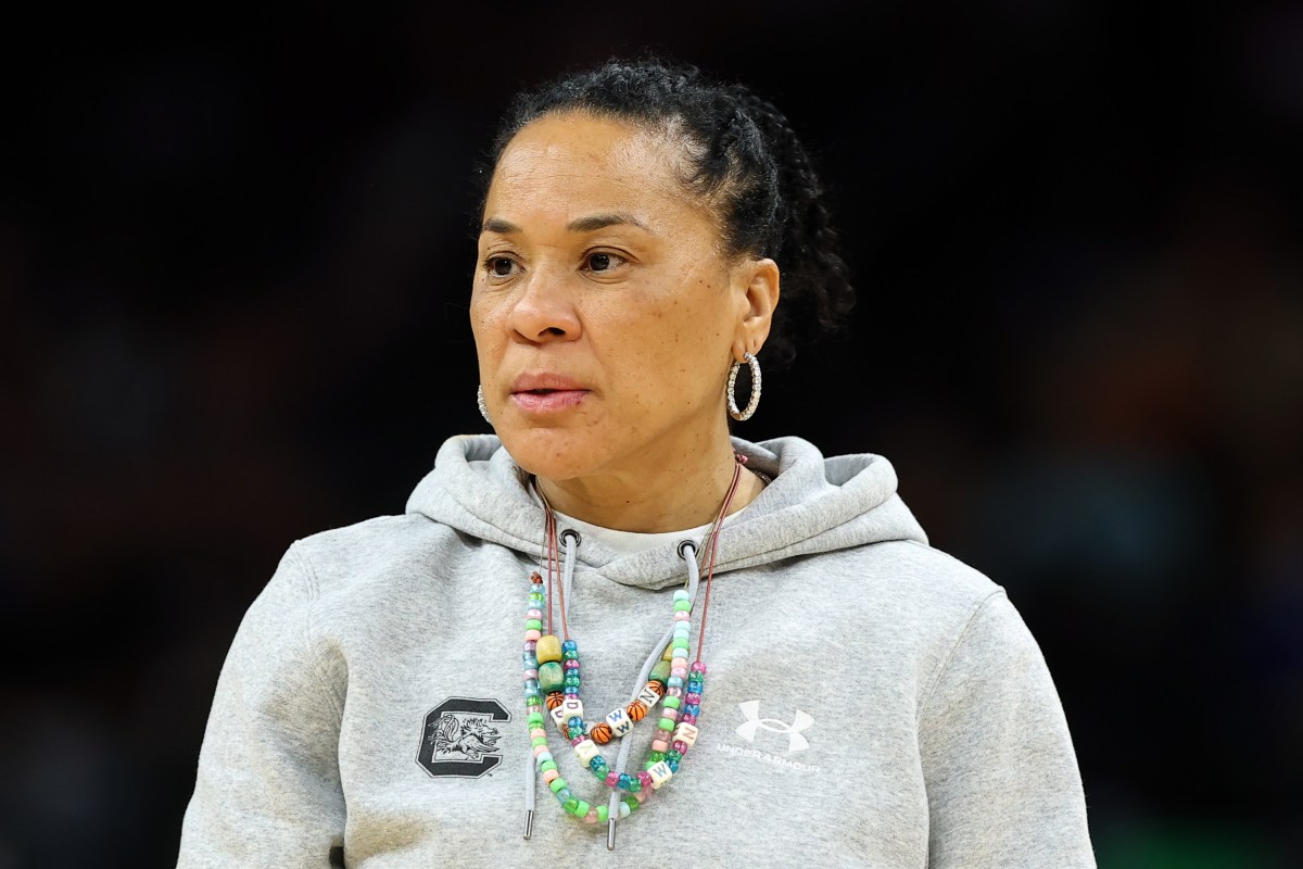 Dawn Staley issues powerful response to Geno Auriemma's public apology