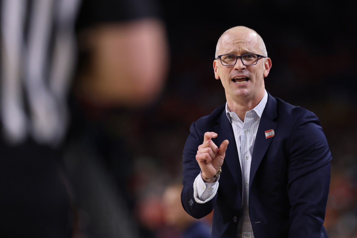 What UConn's Dan Hurley did immediately after Final Four win was weird