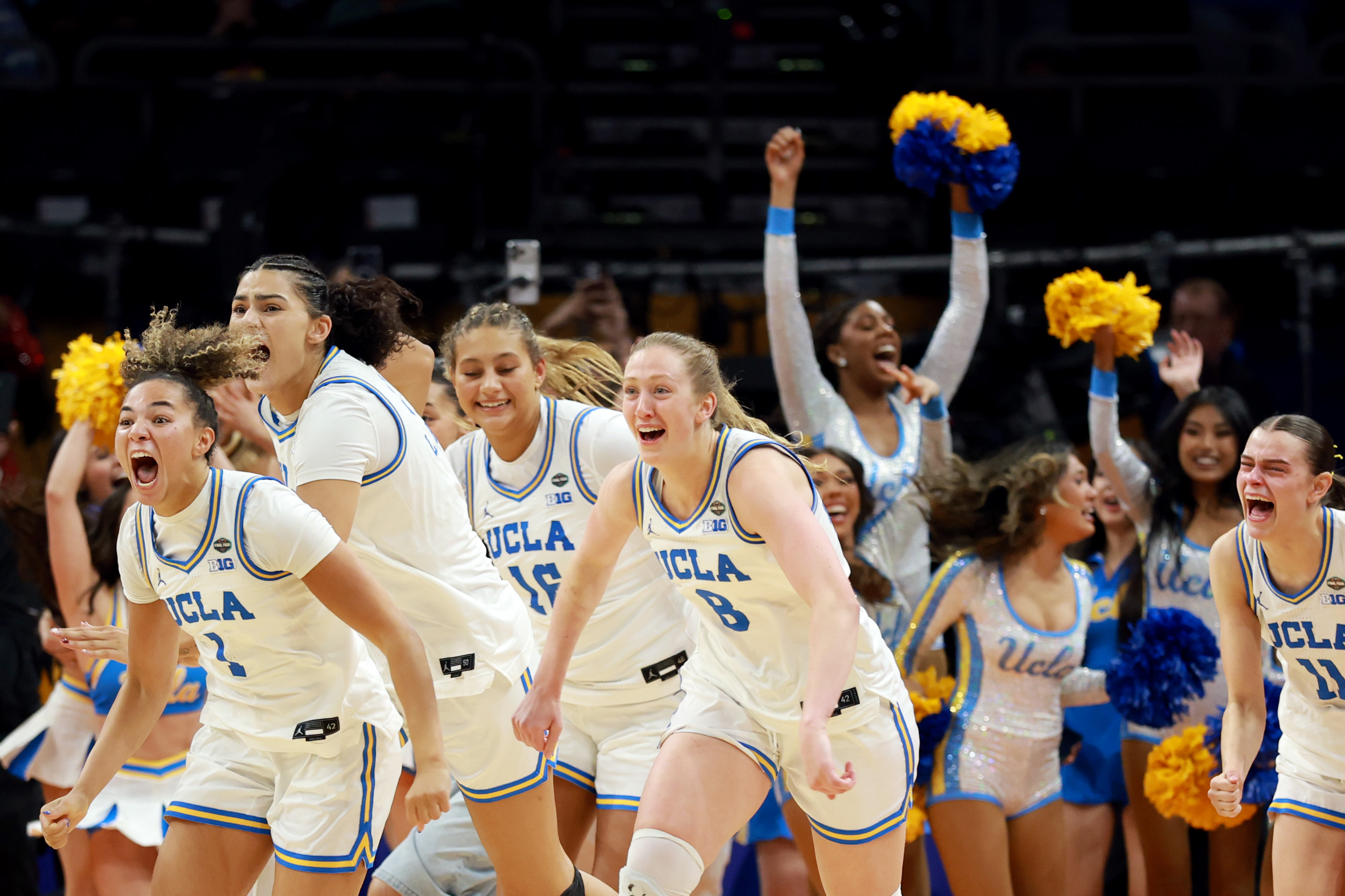 Lakers Honor UCLA Women's Basketball Team After Winning National Title
