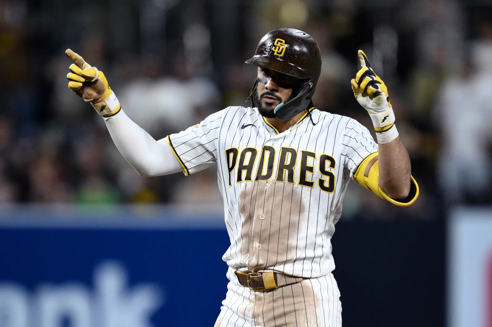 Breaking Down the Potential Yankees Trade for Fernando Tatis Jr.