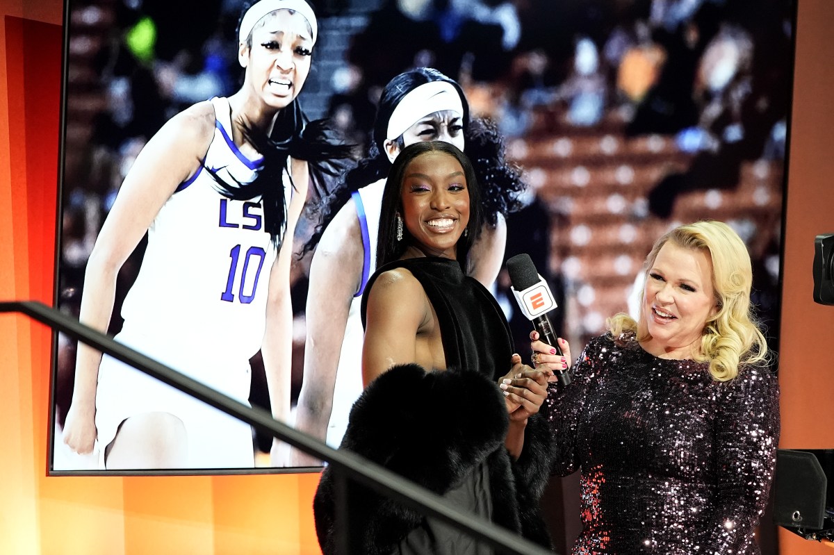 Lil Wayne Goes Crazy For Flau'jae Johnson During WNBA Draft