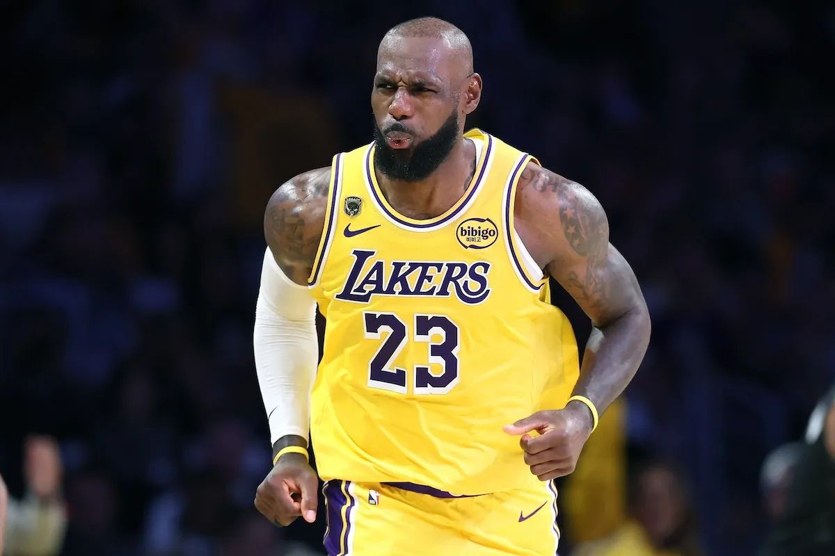 Lakers star LeBron James in playoff game against Houston Rockets