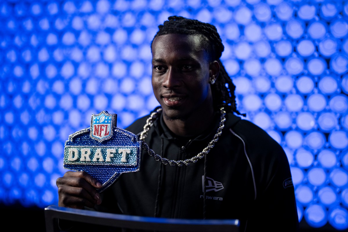 Jets Fill Glaring Need With Second-Round Pick in Last-Minute Draft Projection