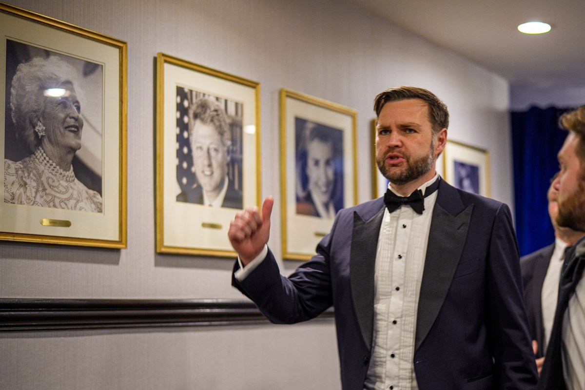 Why Secret Service rushed JD Vance out before Trump during major security incident at White House