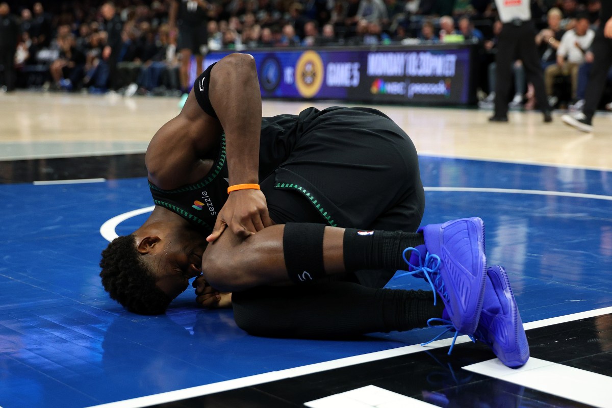 Timberwolves Dealt Devastating Blow While Going Up 3-1 on Nuggets