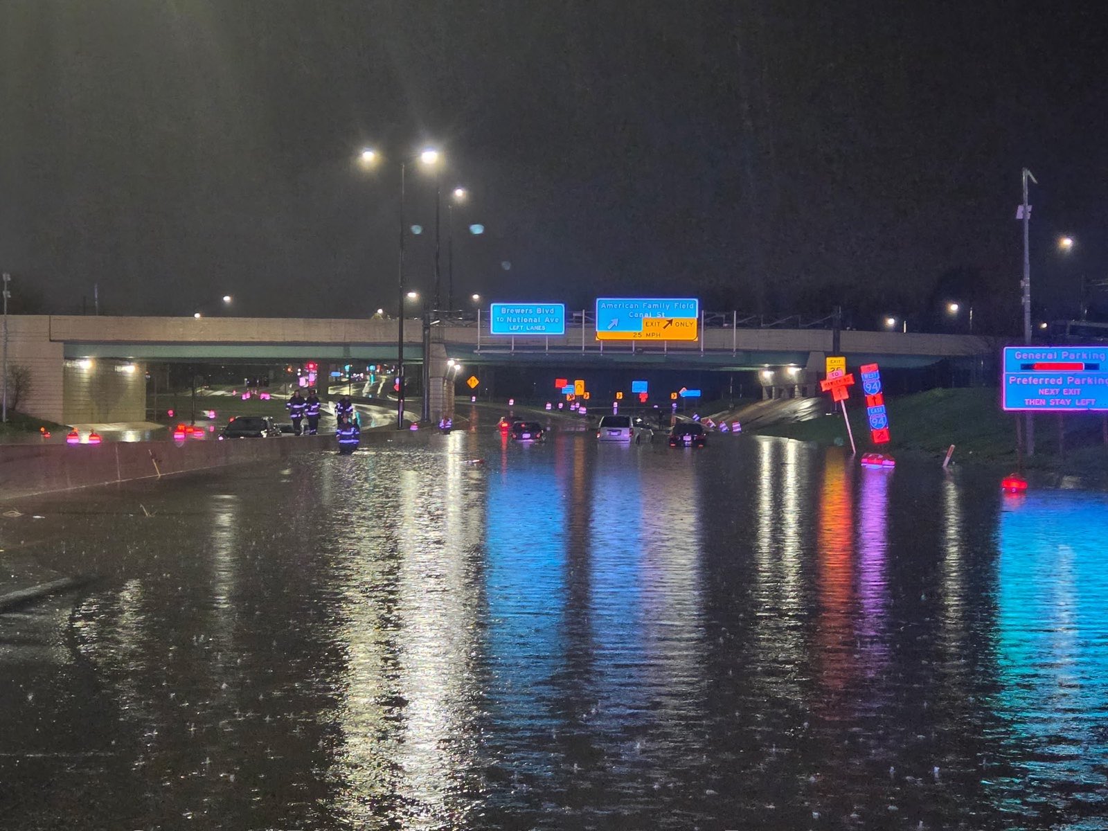 Flooding in Milwaukee Traps People in Cars, Shuts Down Highway