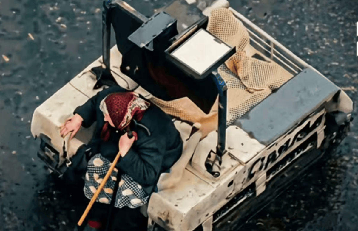 newsweek.com - Ellie Cook - Elderly woman fleeing war fighting rescued by Ukraine robot