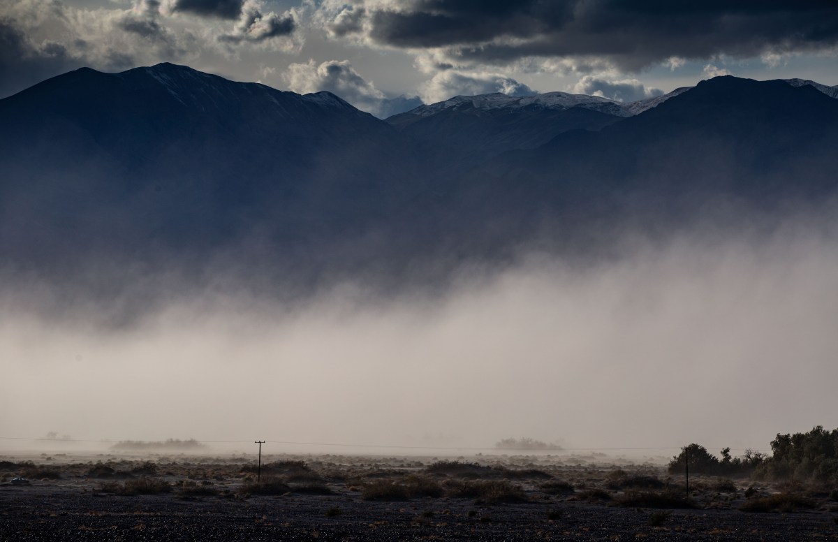 Thousands in California Urged To Stay Inside&mdash;&lsquo;Keep Windows Closed&rsquo;