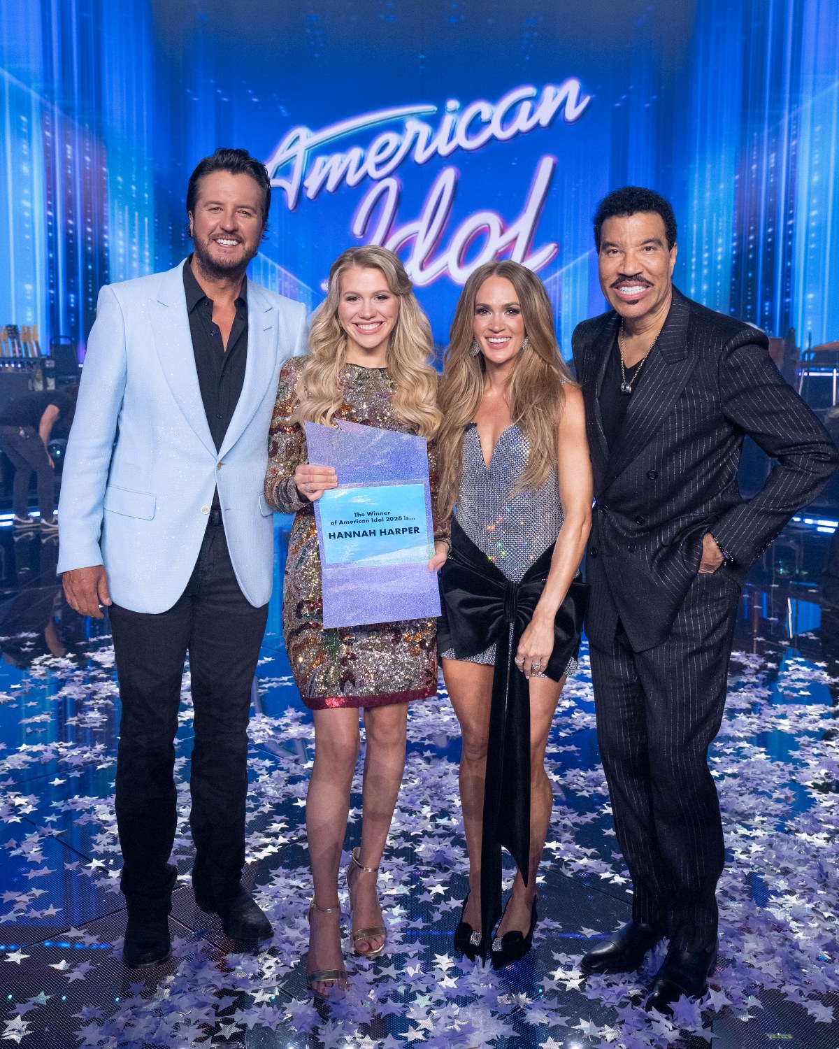 'American Idol' Judges Celebrate Hannah Harper After Season 24 Win