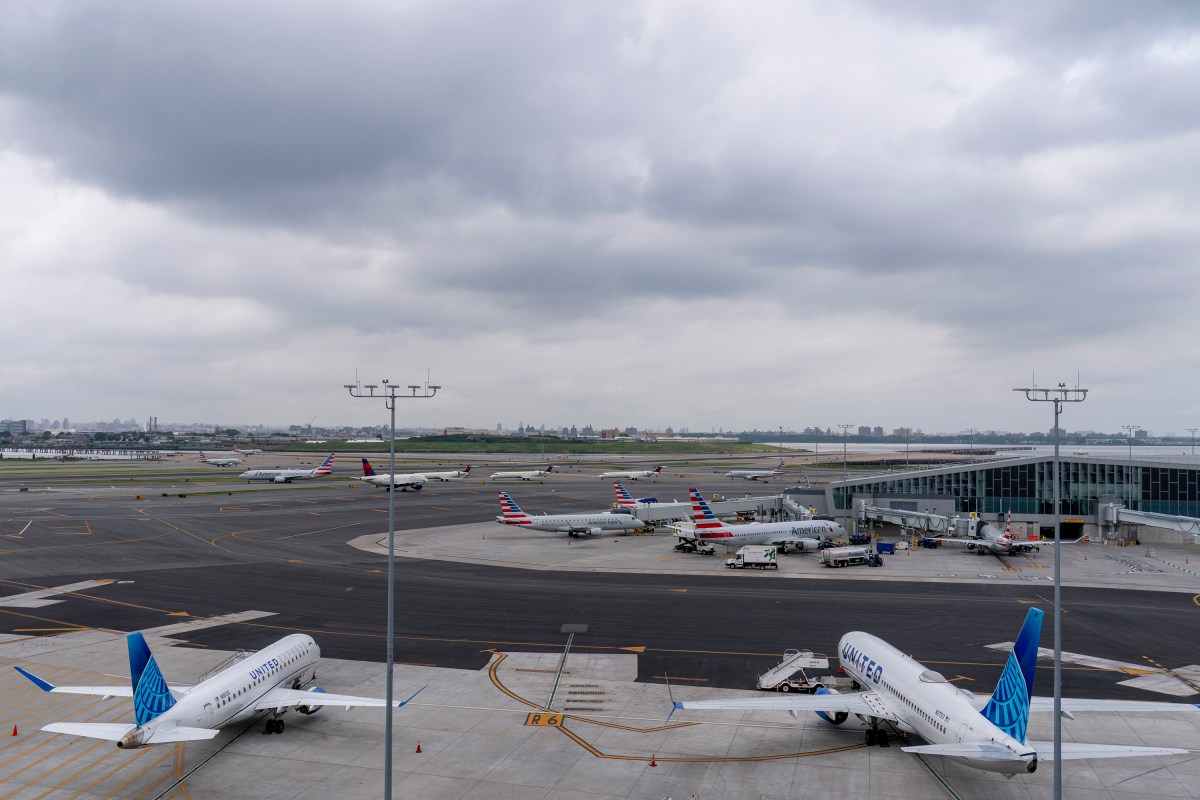 Sinkhole Closes LaGuardia Airport Runway: What to Know