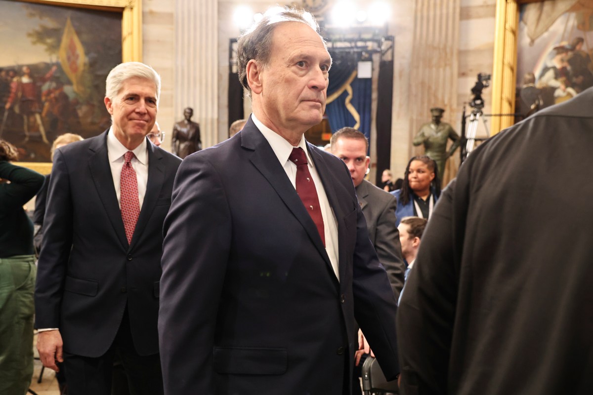 Samuel Alito Renews Supreme Court Order for Access to Abortion Medication