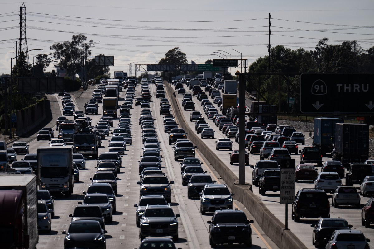 Thousands Urged To Stop Driving Over Air Quality In Arizona, Oklahoma Thousands Urged To Stop Driving Over Air Quality In Arizona, Oklahoma