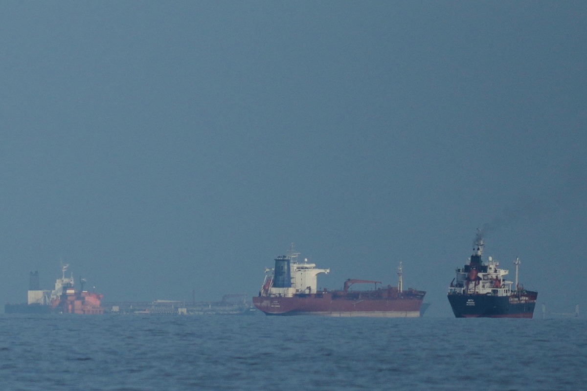 Oil Price Plunges After New US-Iran Deal Report