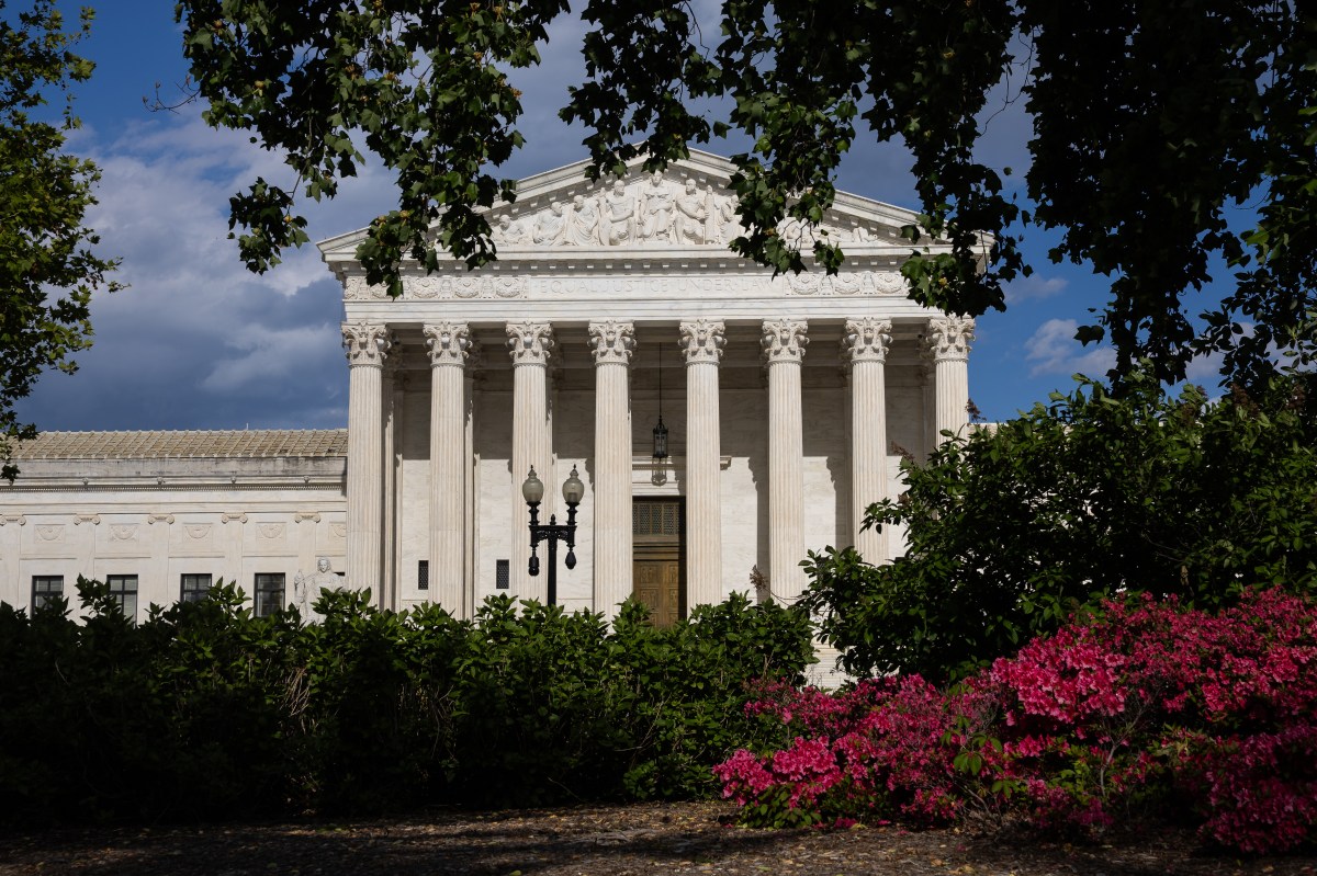 Supreme Court Faces Emergency Appeal on Democrats& 039; Virginia Map