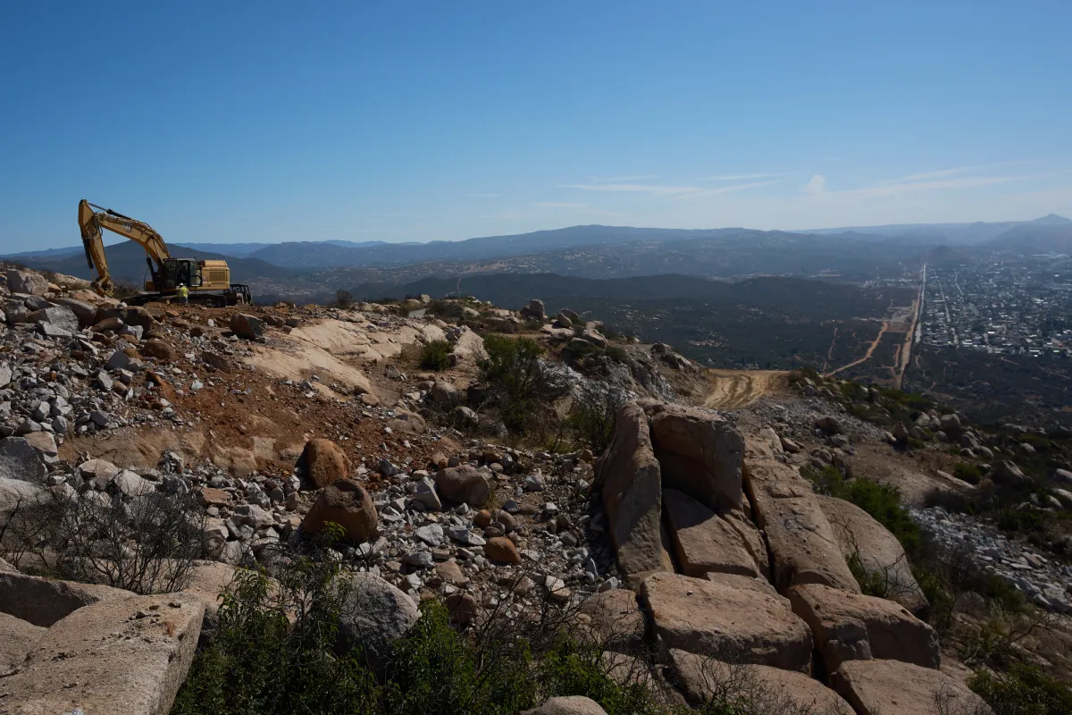 US Border Wall Is Desecrating Sacred Sites, Indigenous Leaders Warn ...