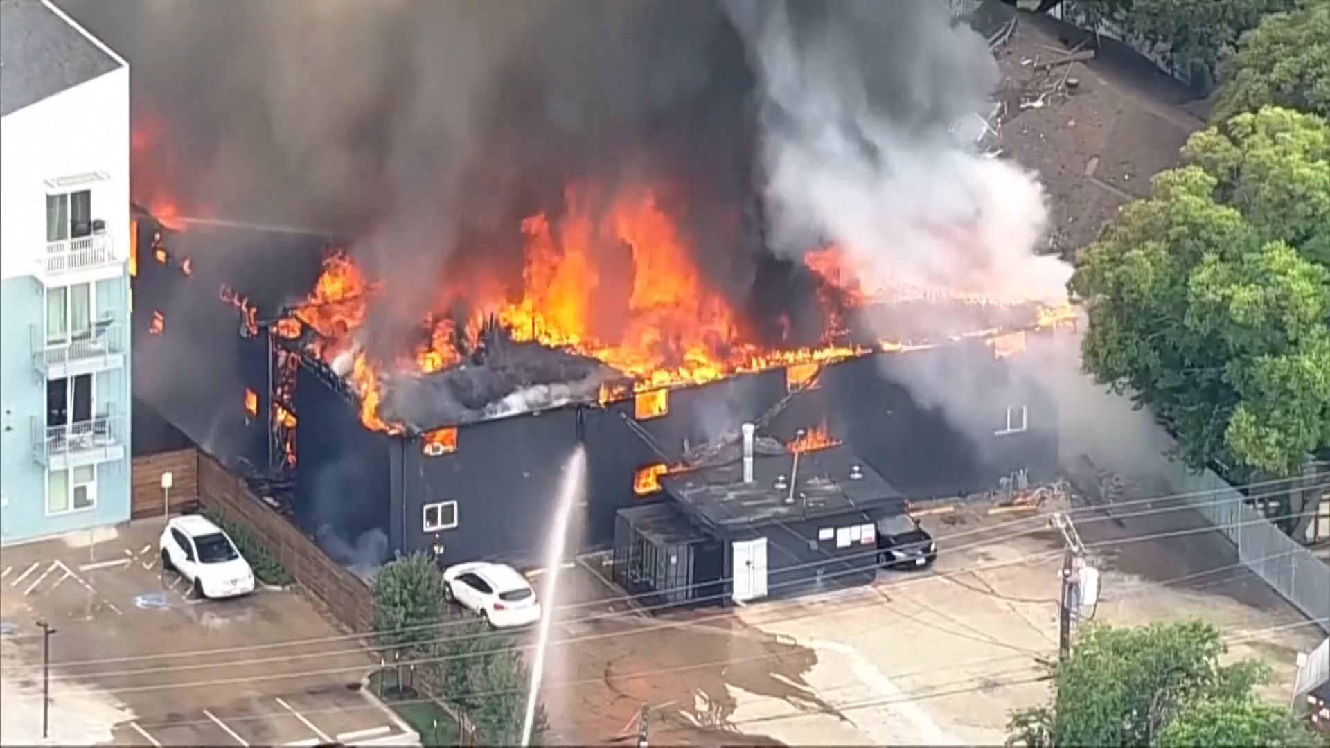 Suspected Gas Explosion Destroys Dallas Apartment Complex - Newsweek