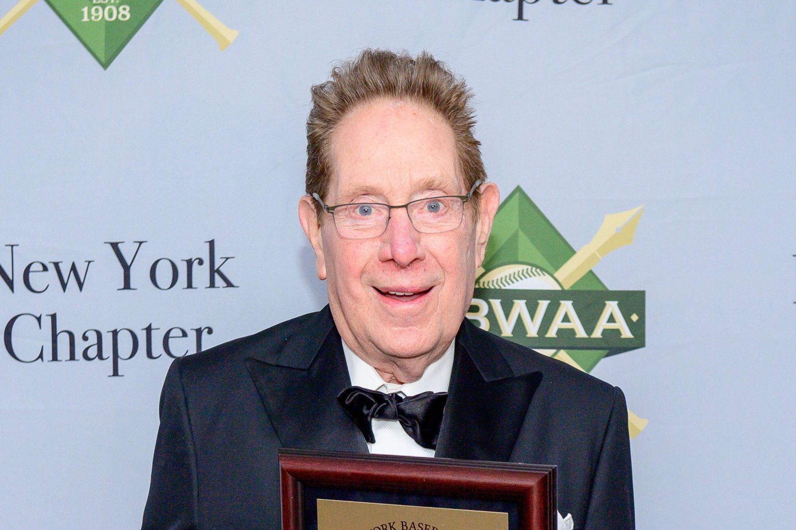 John Sterling, Longtime New York Yankees Radio Broadcaster, Dies at 87