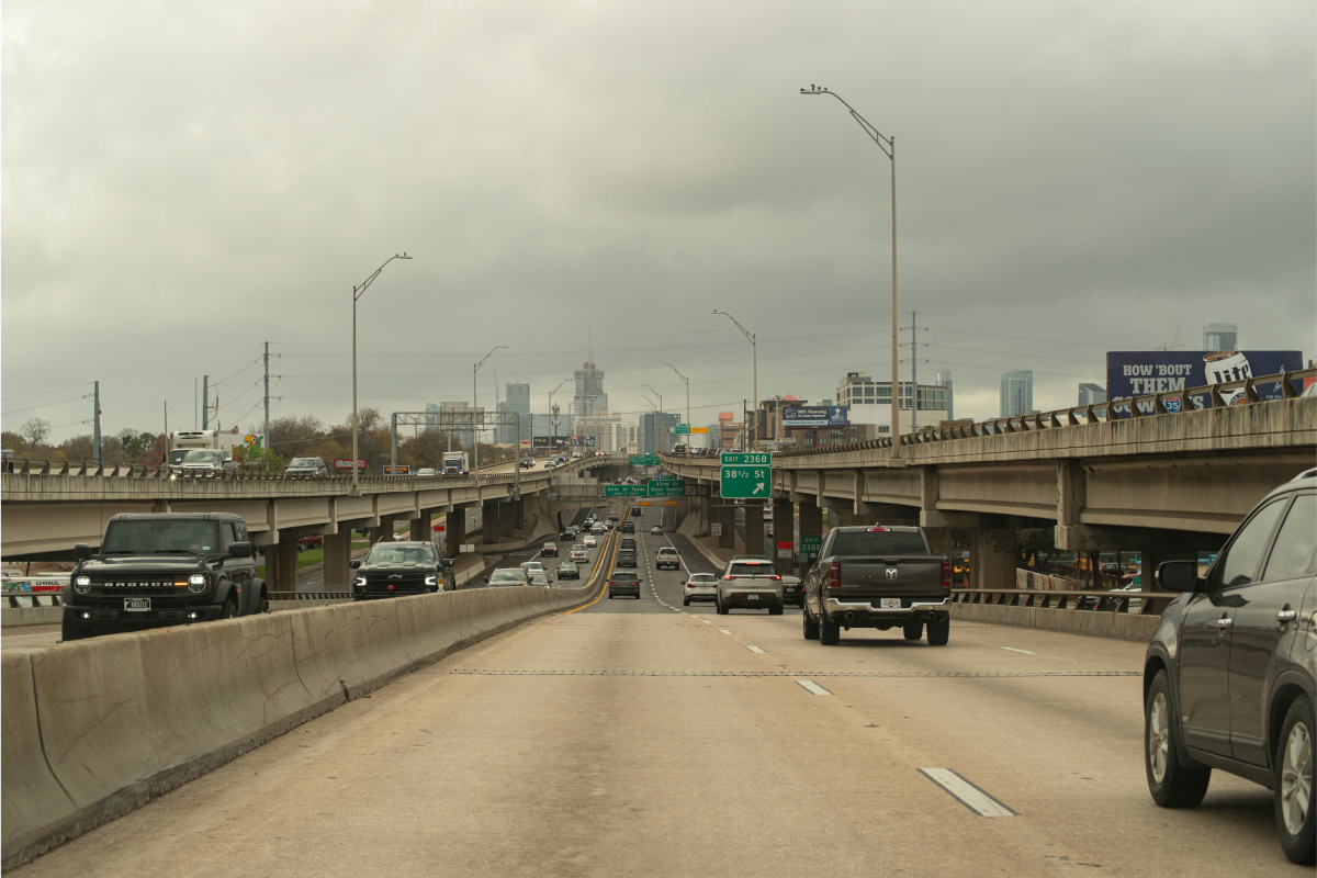 Thousands Urged To Avoid Drive-Thrus in Texas Over Air Quality