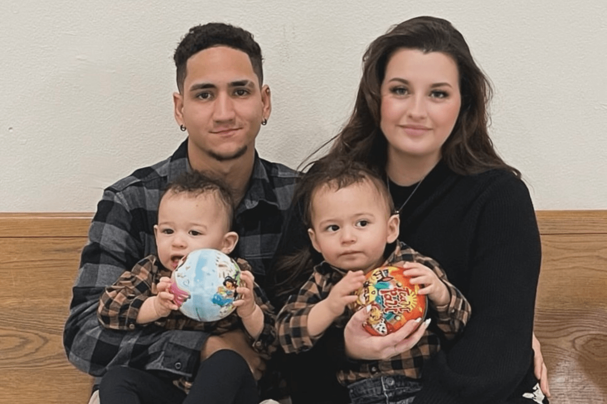Texas Woman Uses AirTags To Track Husband After ICE Arrest
