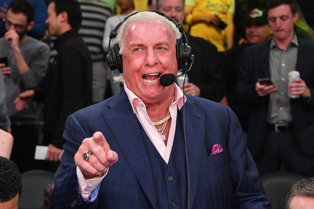 Ric Flair Sends Another Message to Luka Doncic, LeBron James Before Game 2