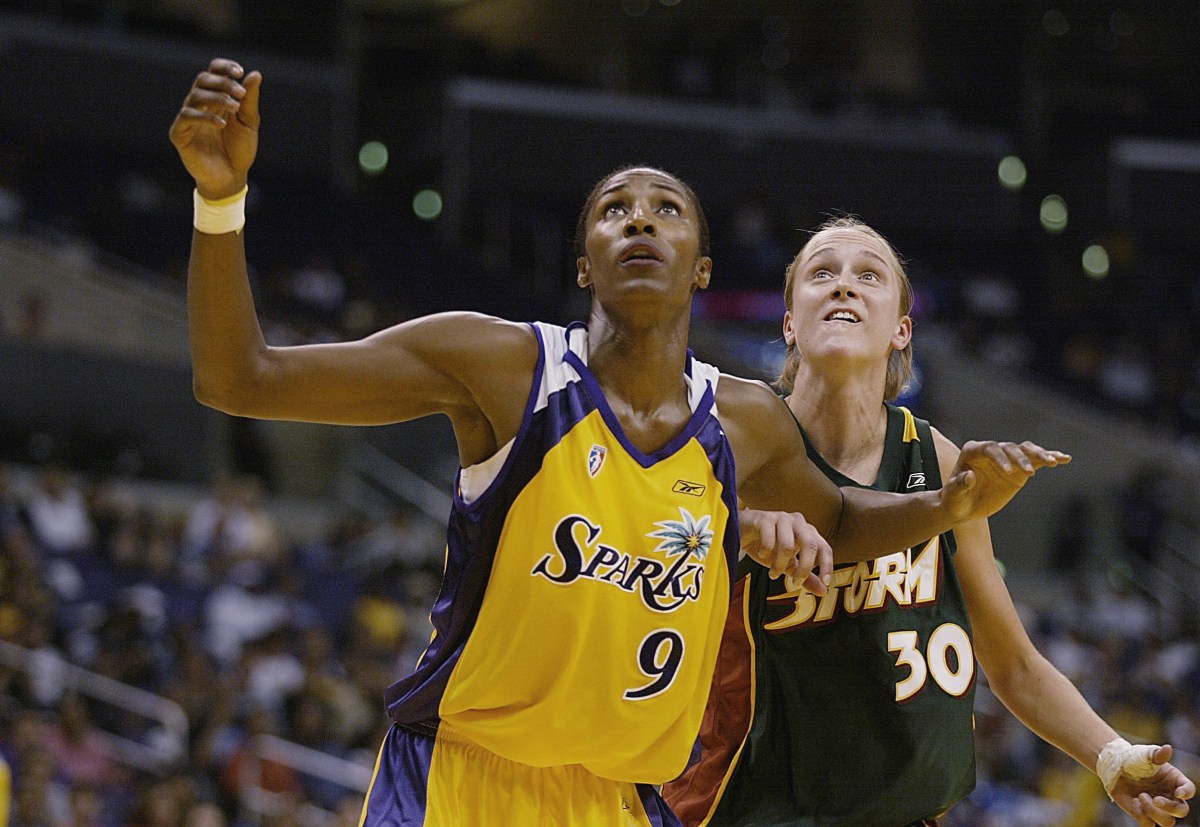WNBA Legend Lisa Leslie Gets Major Los Angeles Sparks Honor