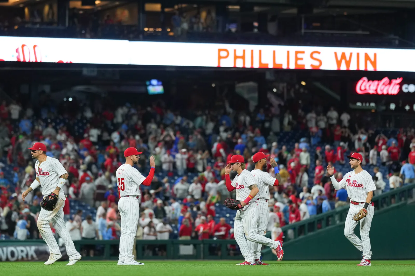 Former Phillies, D-Backs, Mariners Infielder Retires Immediately at 30