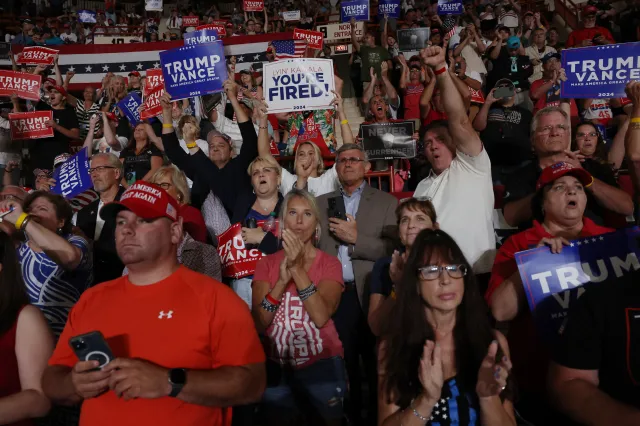 Republicans Get Bad News From White Voters in New Midterm Poll