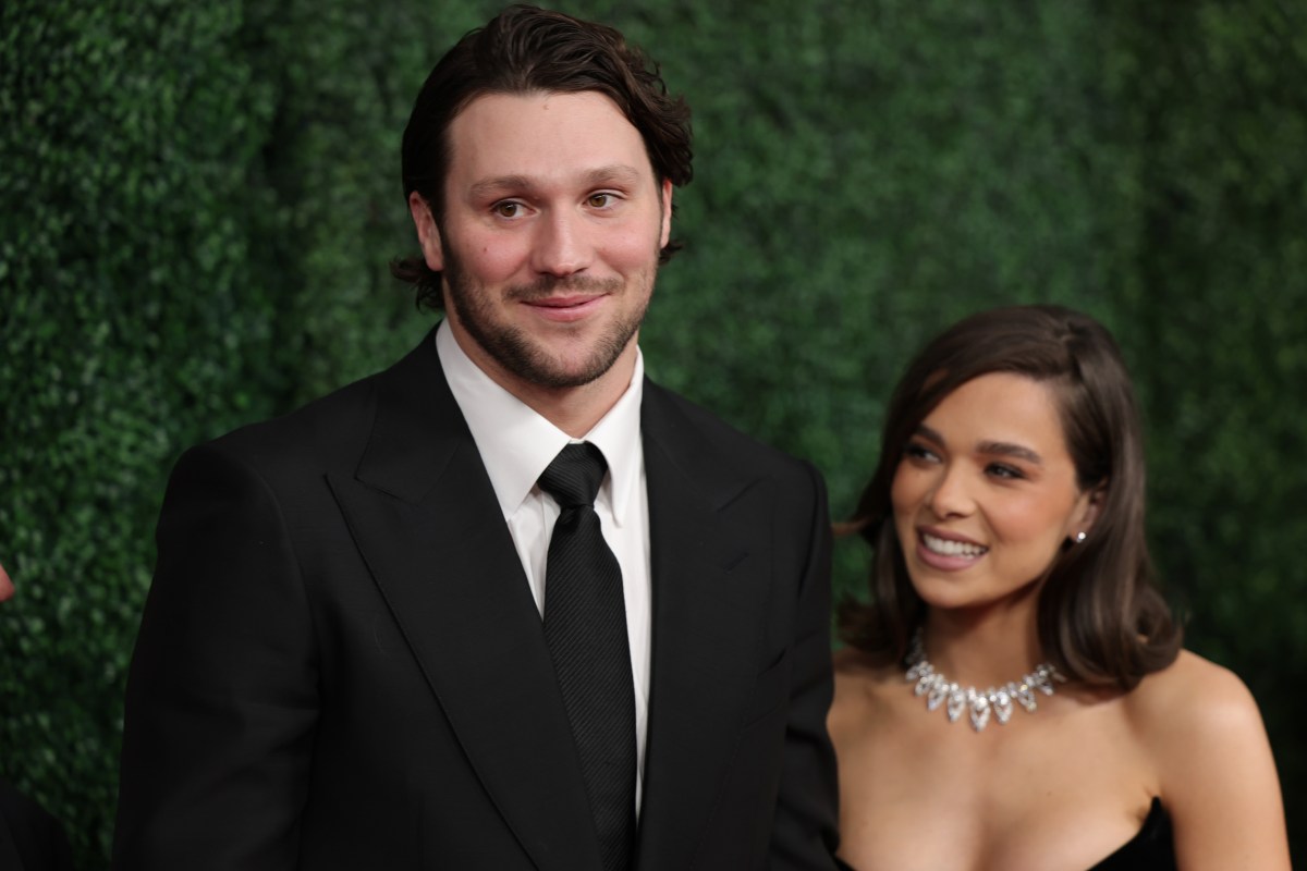 Josh Allen Reveals How He Gets On Hailee Steinfeld's Nerves