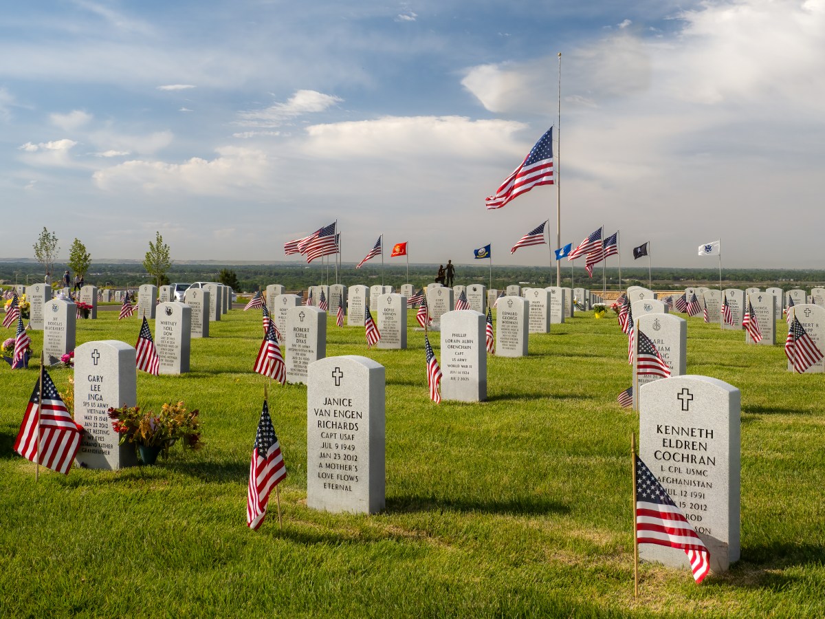 Old Farmer’s Almanac Predicts Memorial Day Weather in Each State